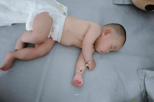 广安怀孕多久肚子会胀气